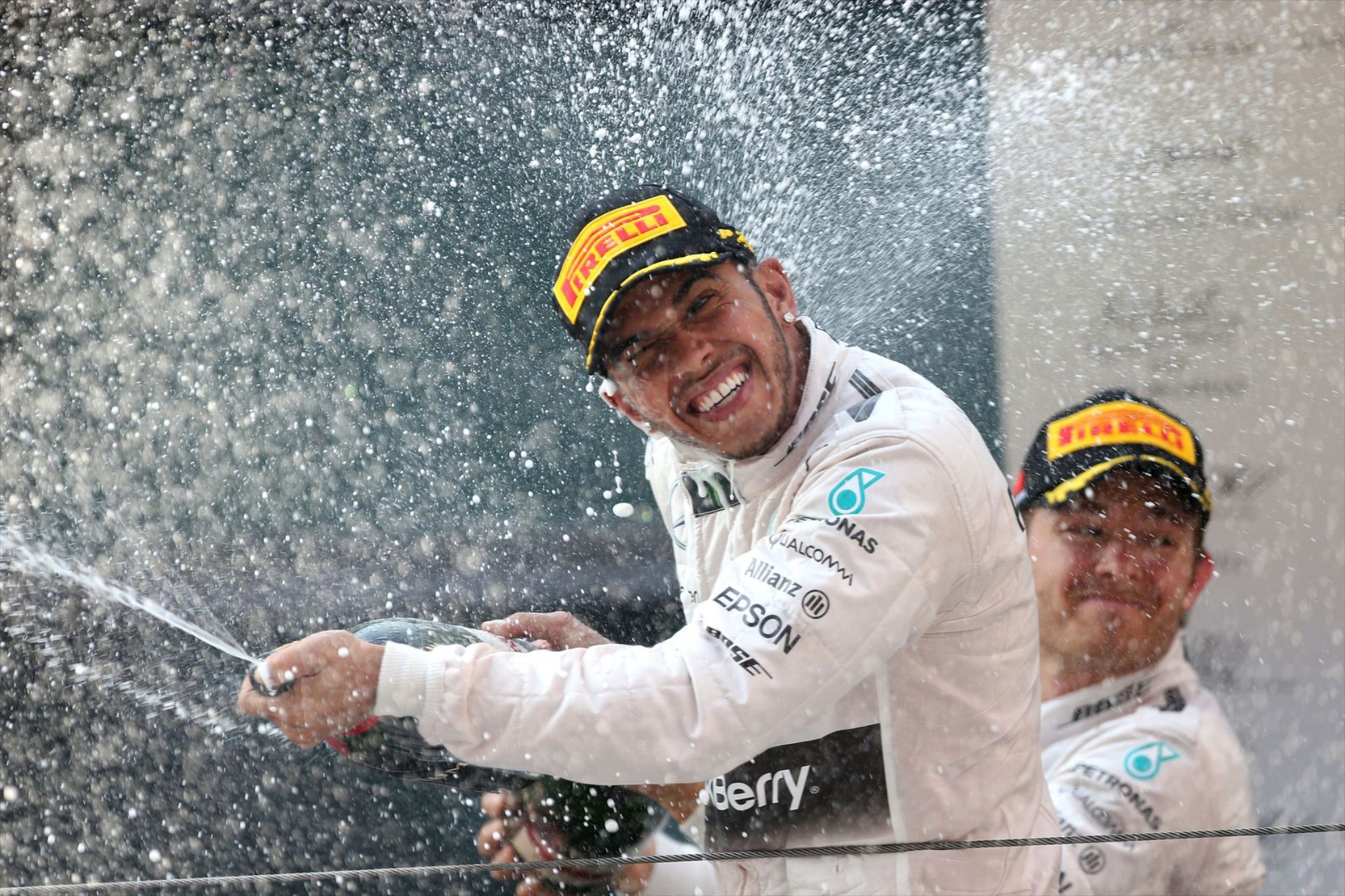 Πρέπει να αλλάξει τροπάριο ο Rosberg