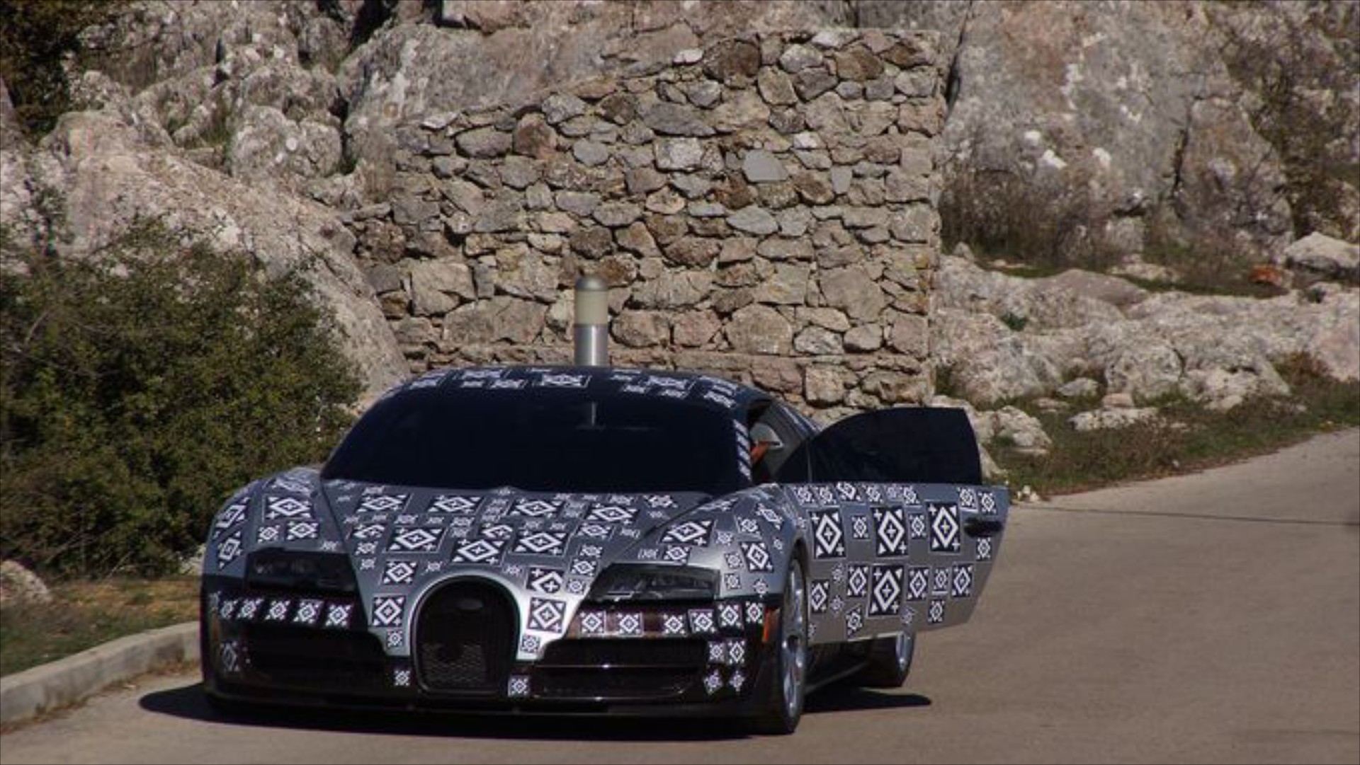 Τελική 463km/h θα έχει η νέα Bugatti Chiron