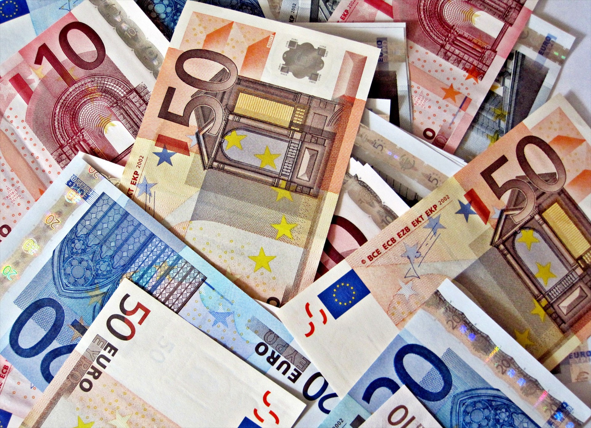 ΣΕΑΑ: Άδικος ο φόρος πολυτελούς διαβίωσης