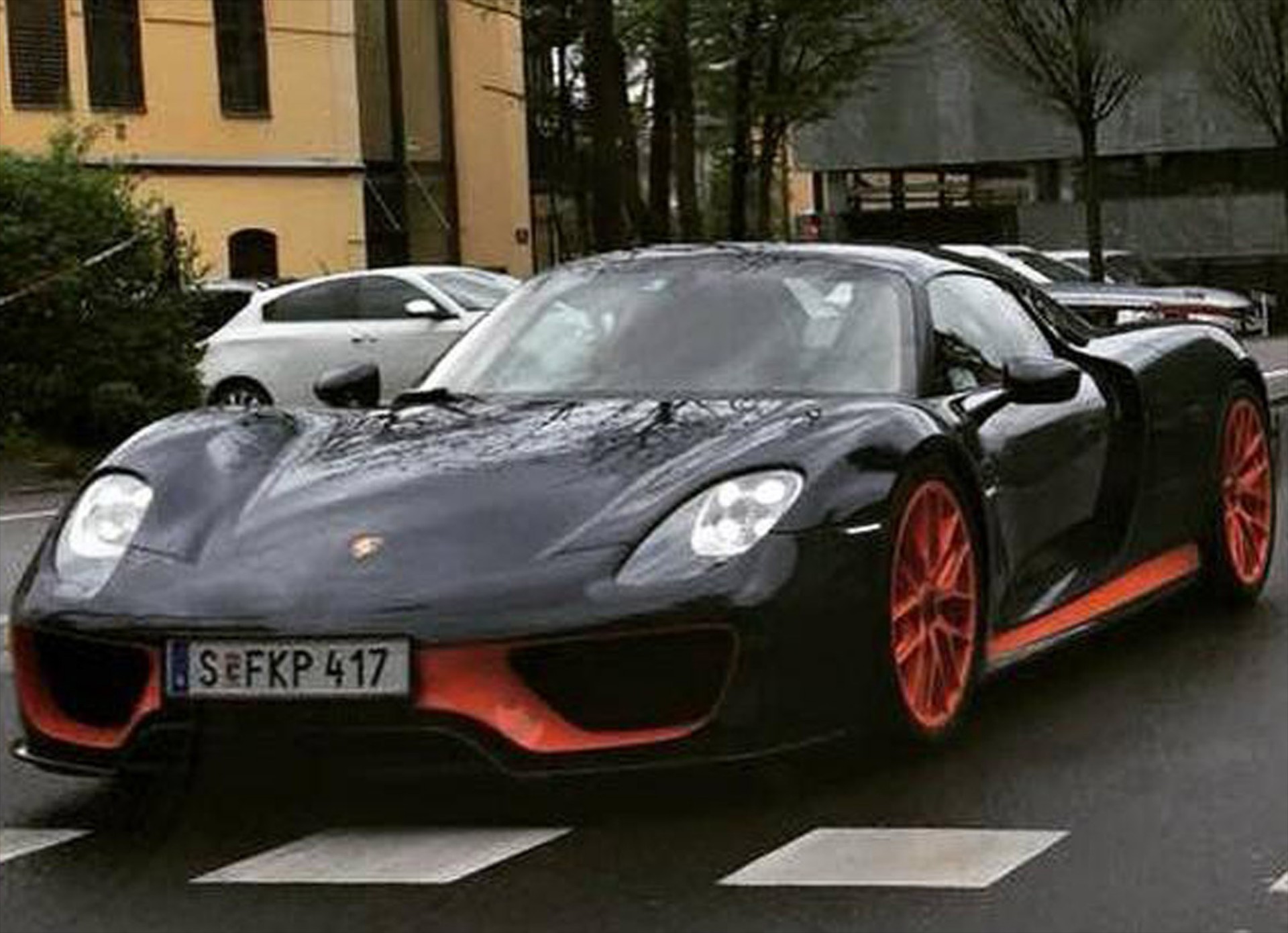 O F. Piech με την Porsche 918 Spyder του