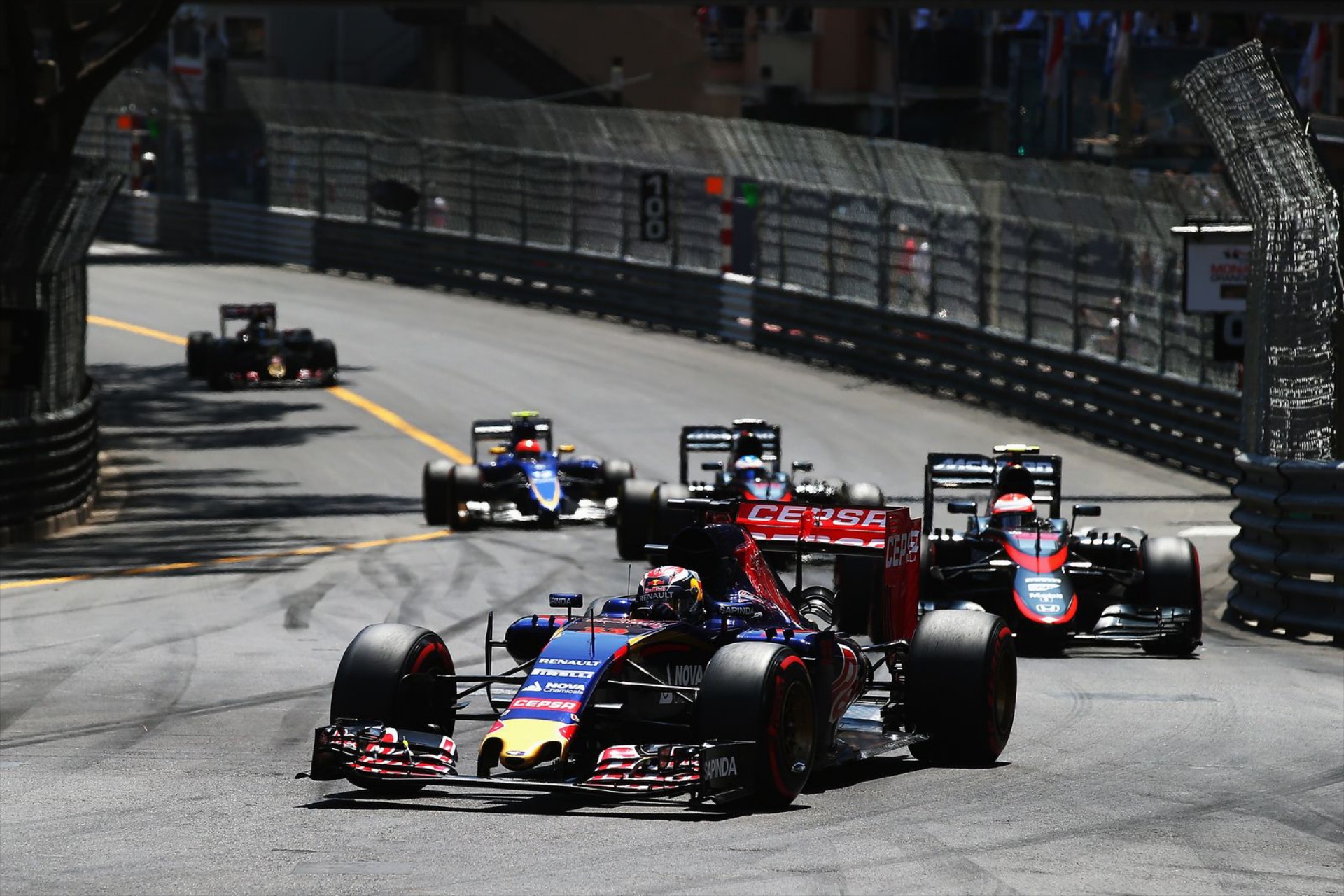 Verstappen και Lotus «τσακώνονται» για το ατύχημα
