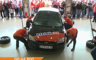 Ρεκόρ Γκίνες αλλαγής ελαστικών (VIDEO)