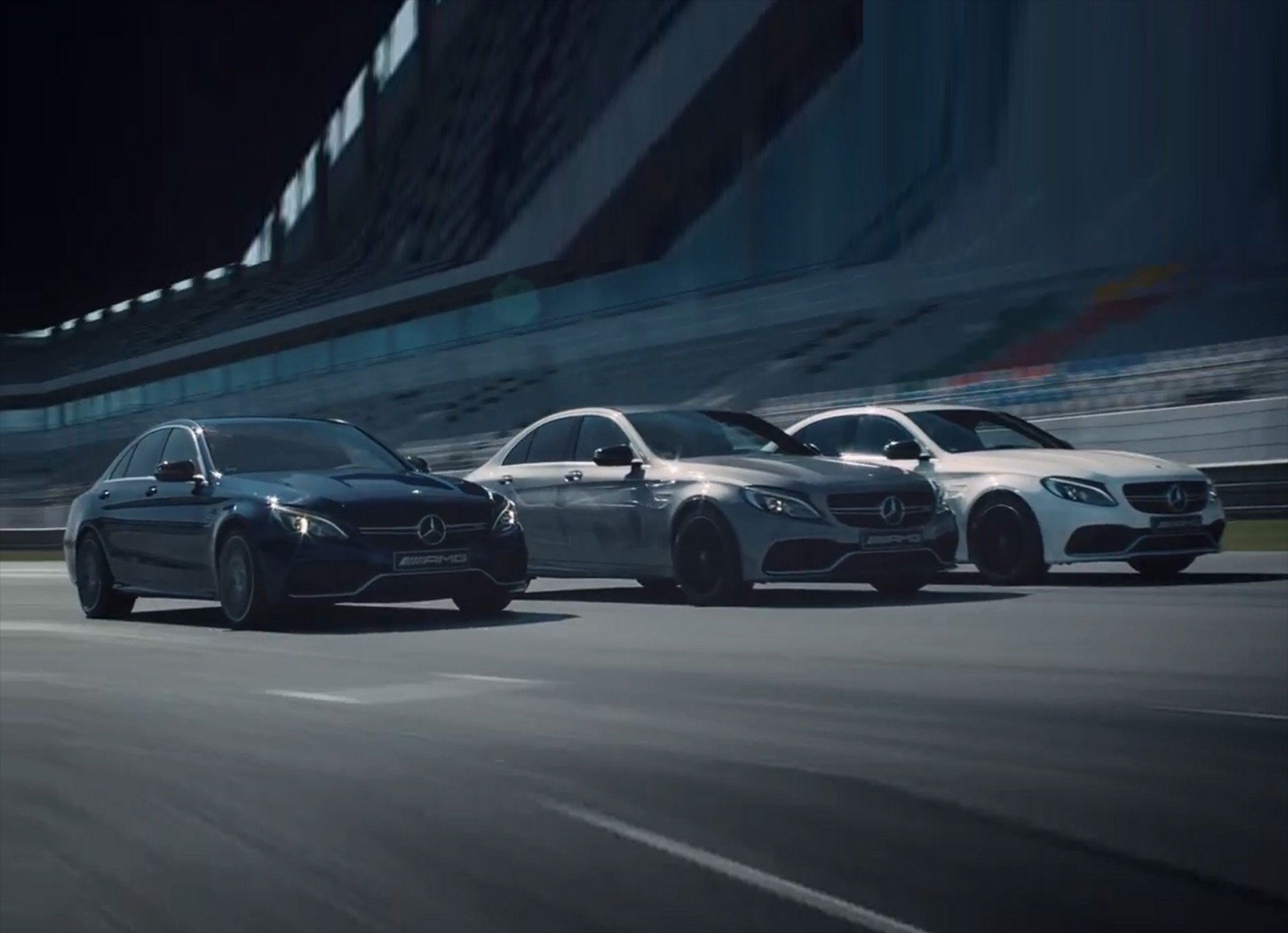 Ανεβάζει παλμούς η C63 AMG (VIDEO)