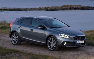 Volvo V40 & V40 Cross Country με νέο 1.5 Τ3