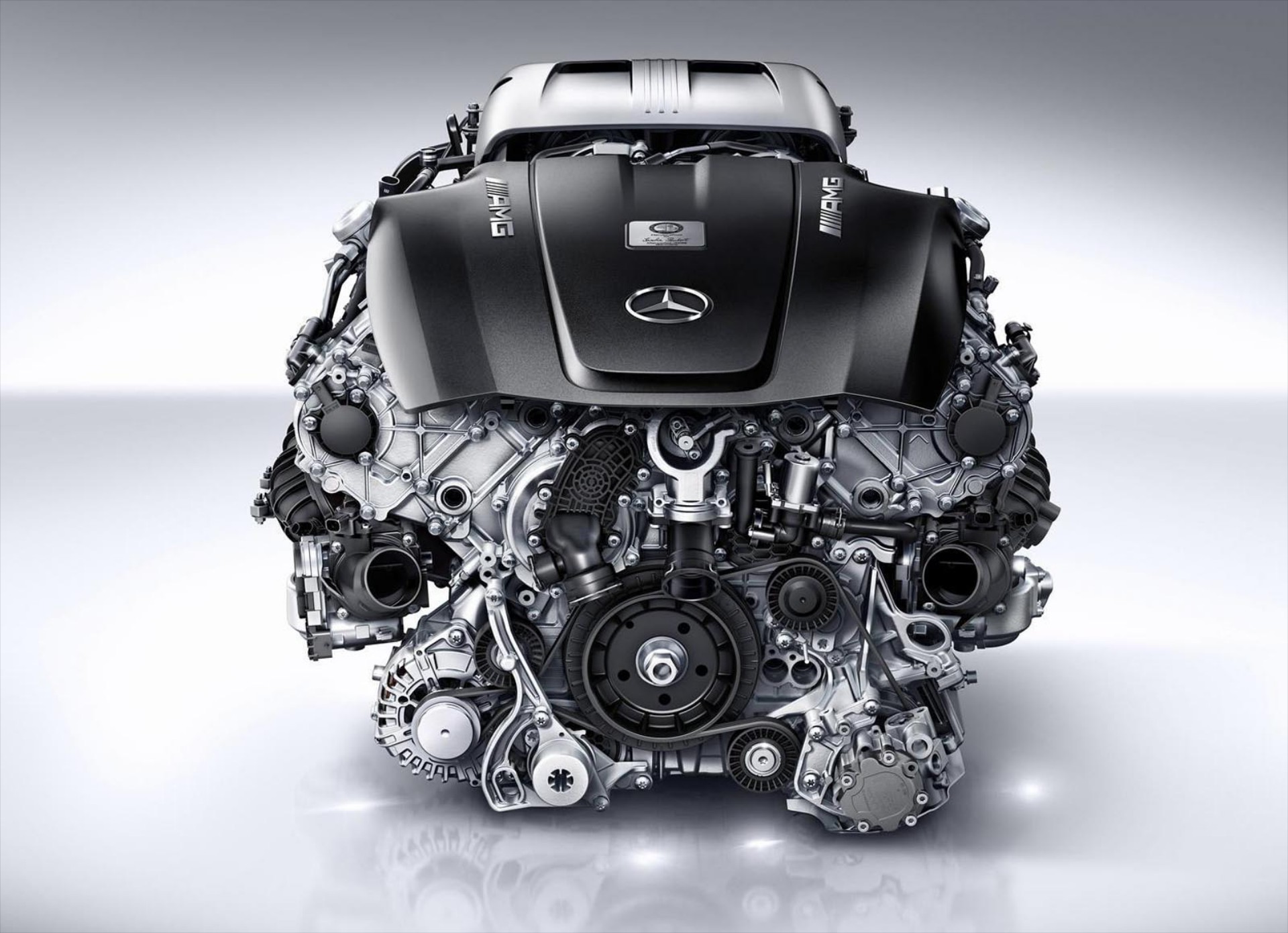 Αυτός είναι ο V8 twin-turbo 4.0 της Mercedes-Benz (VIDEO)