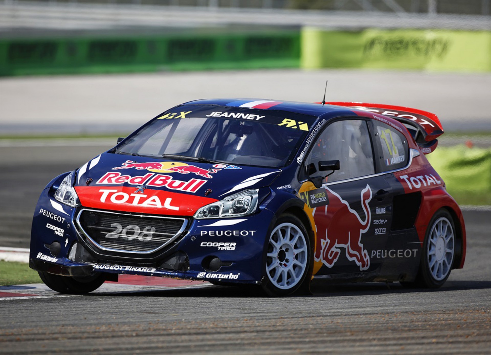 Νίκη του Peugeot 208 WRX στο World RallyCross