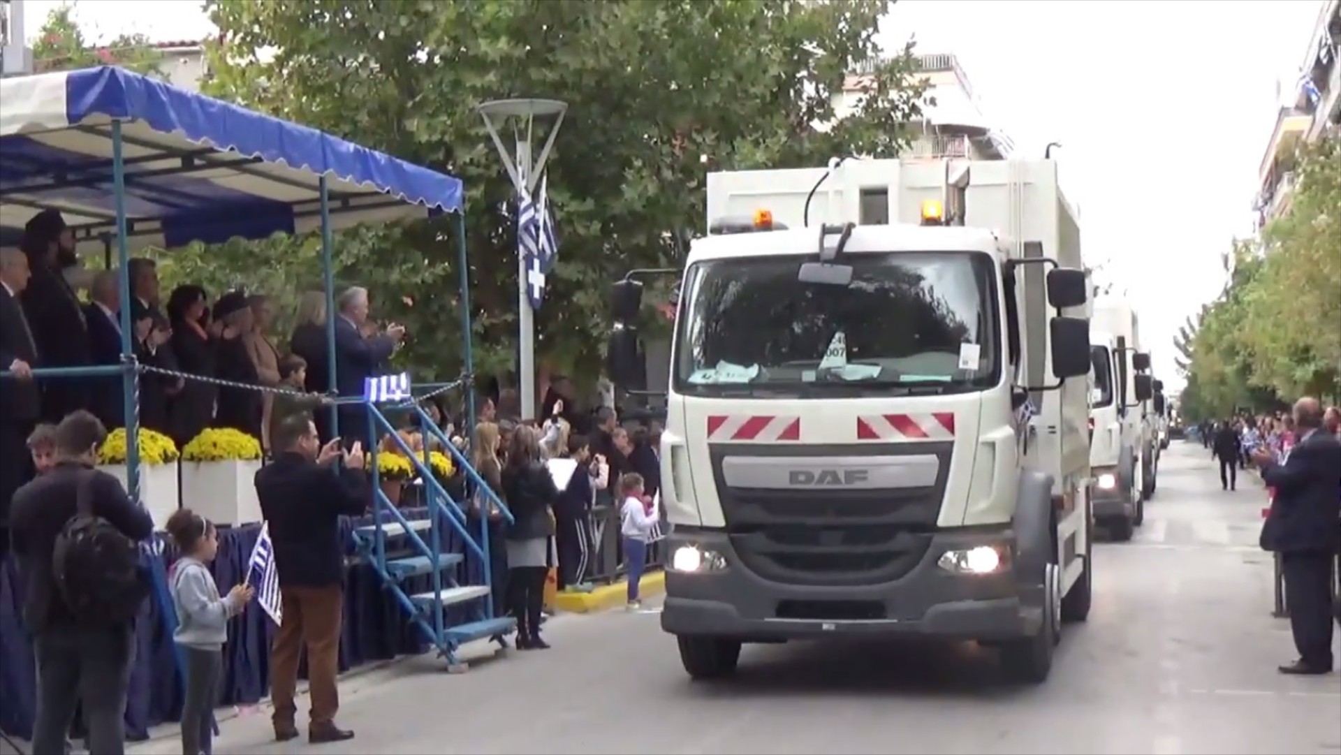 Video: Τα μηχανοκίνητα στην παρέλαση στη Μενεμένη