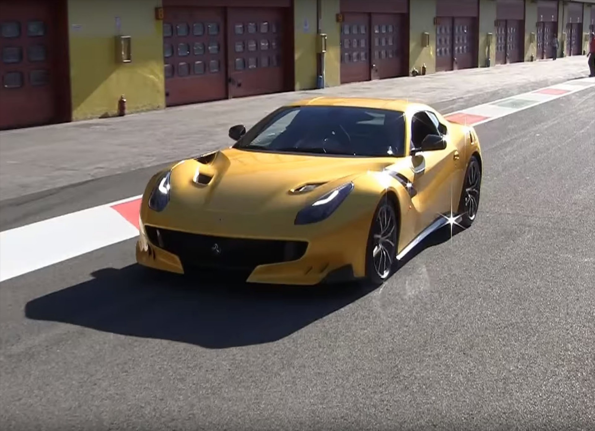 VIDEO: Η Ferrari F12tdf στα χέρια του Raikkonen