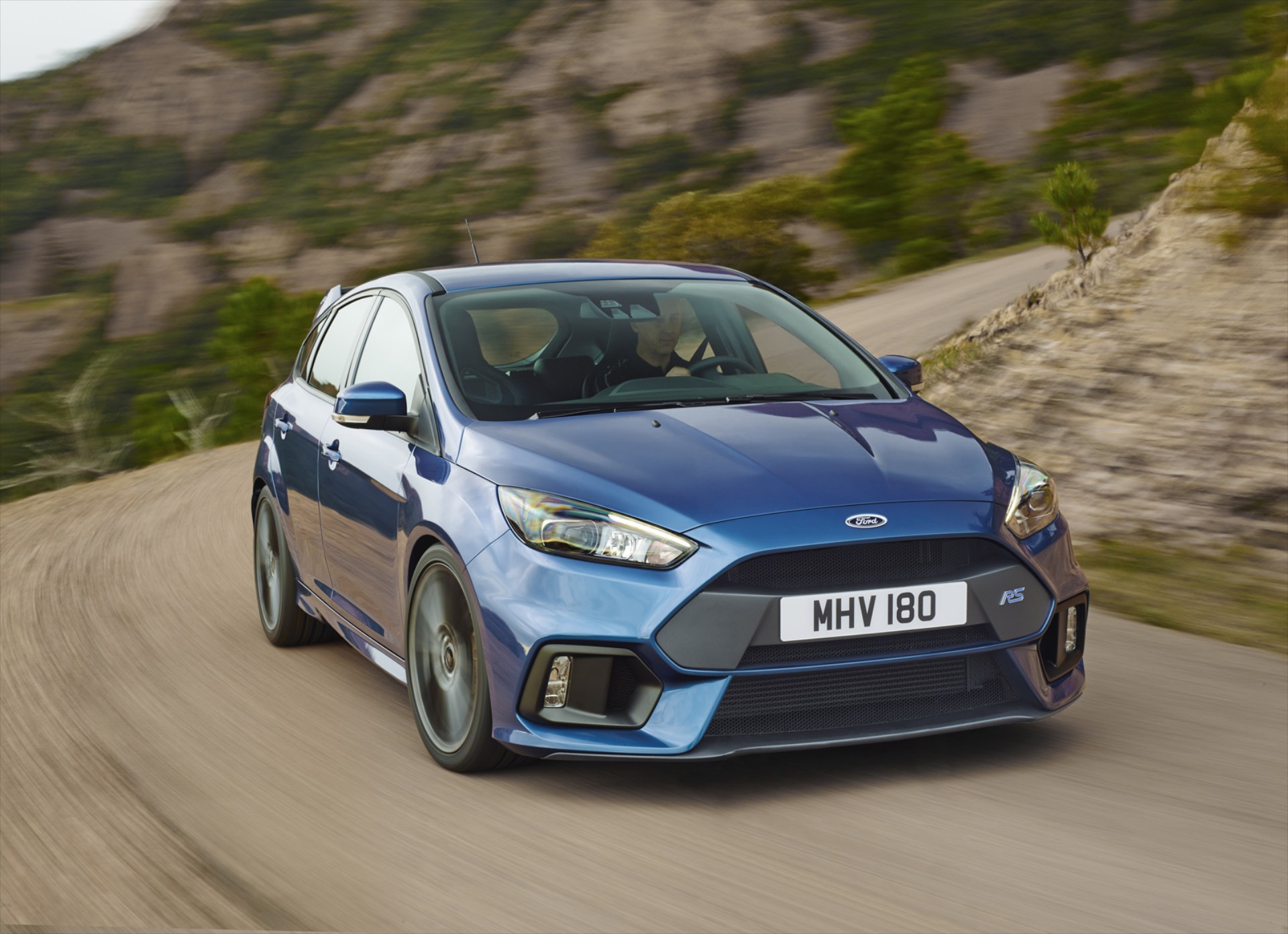 Στα «χωράφια» των supercars το Focus RS