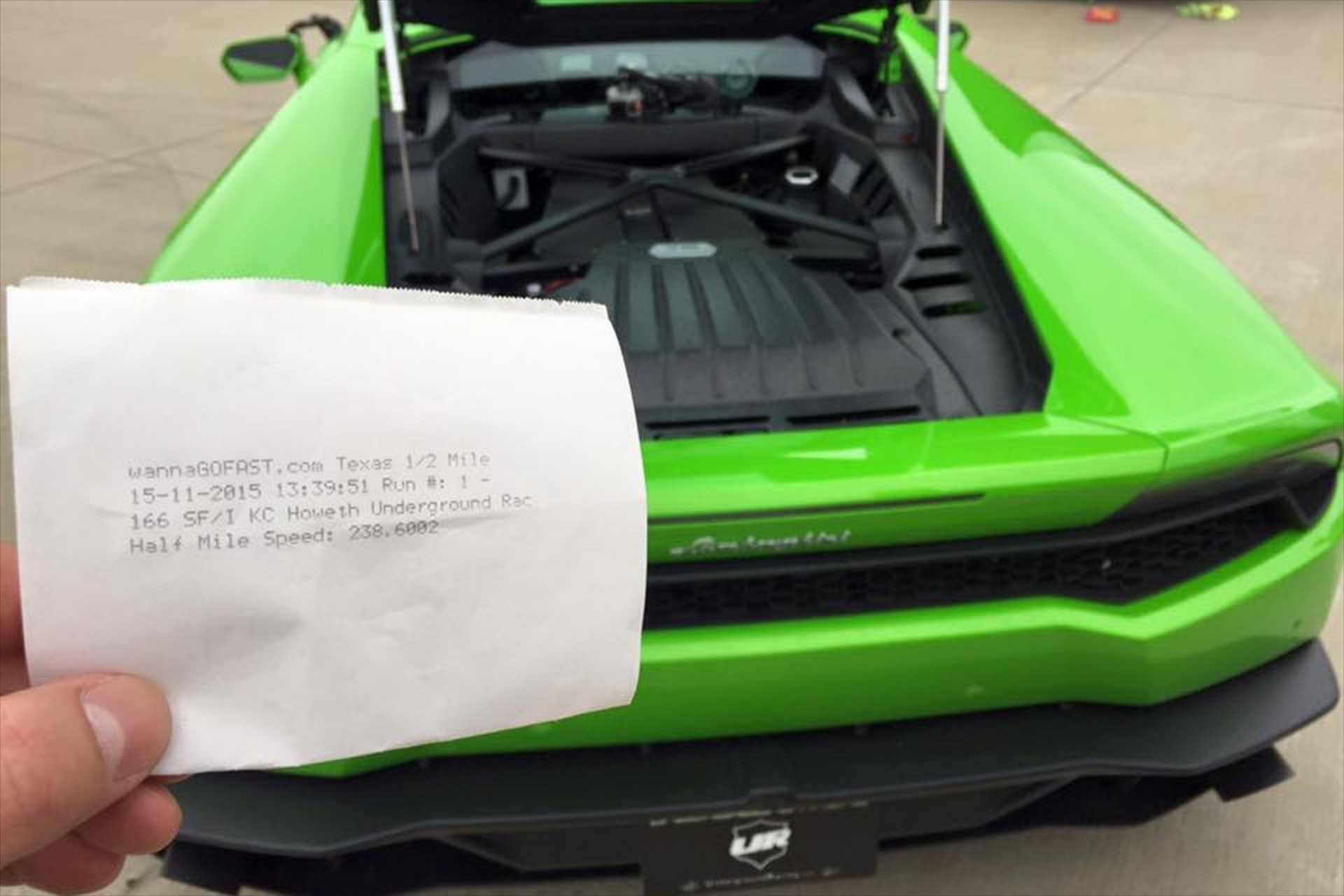 Video: Ρεκόρ 383,9 km/h από Lamborghini Huracan

