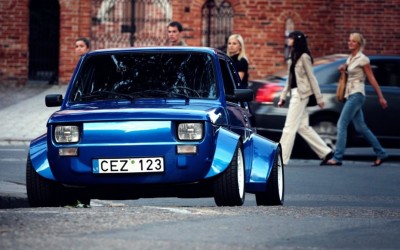 Fiat 126p με μοτέρ VTEC turbo (VIDEO)