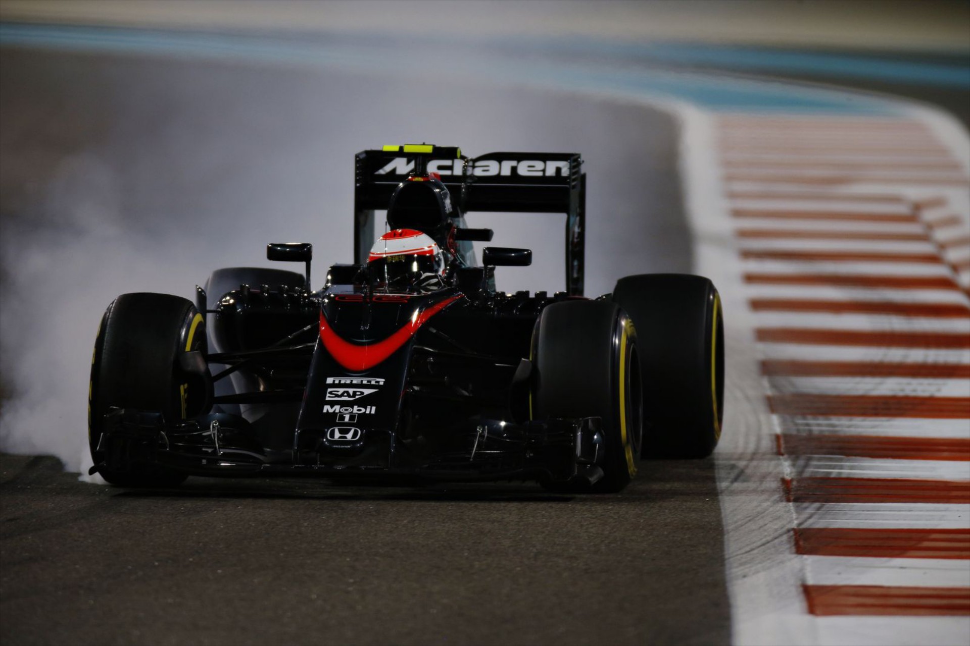 F1: Βλέπουν 2.5 δευτ βελτίωση στην McLaren