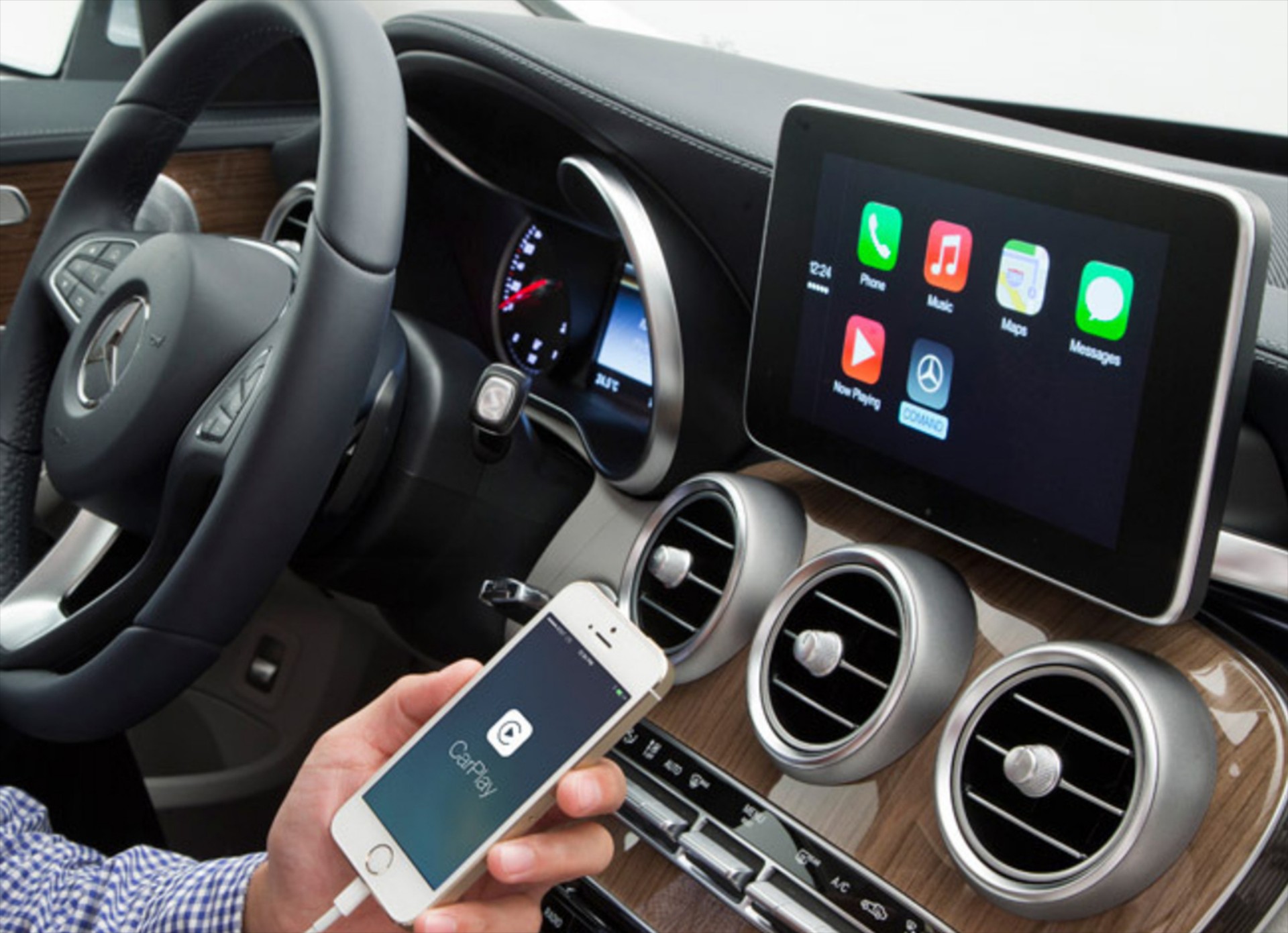 Tα 104 μοντέλα συμβατά με CarPlay
