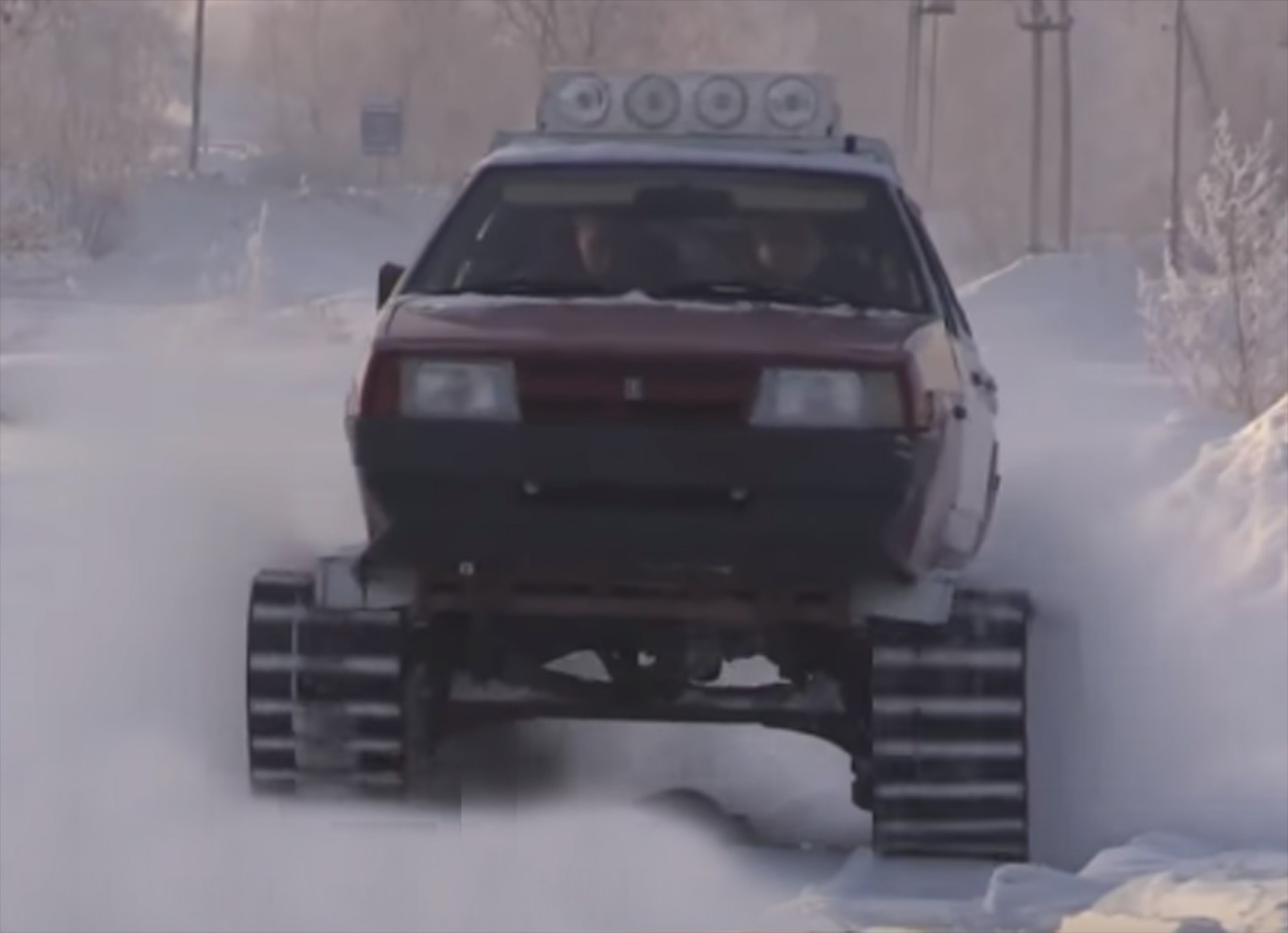 To Lada που έγινε… τανκ (Video)