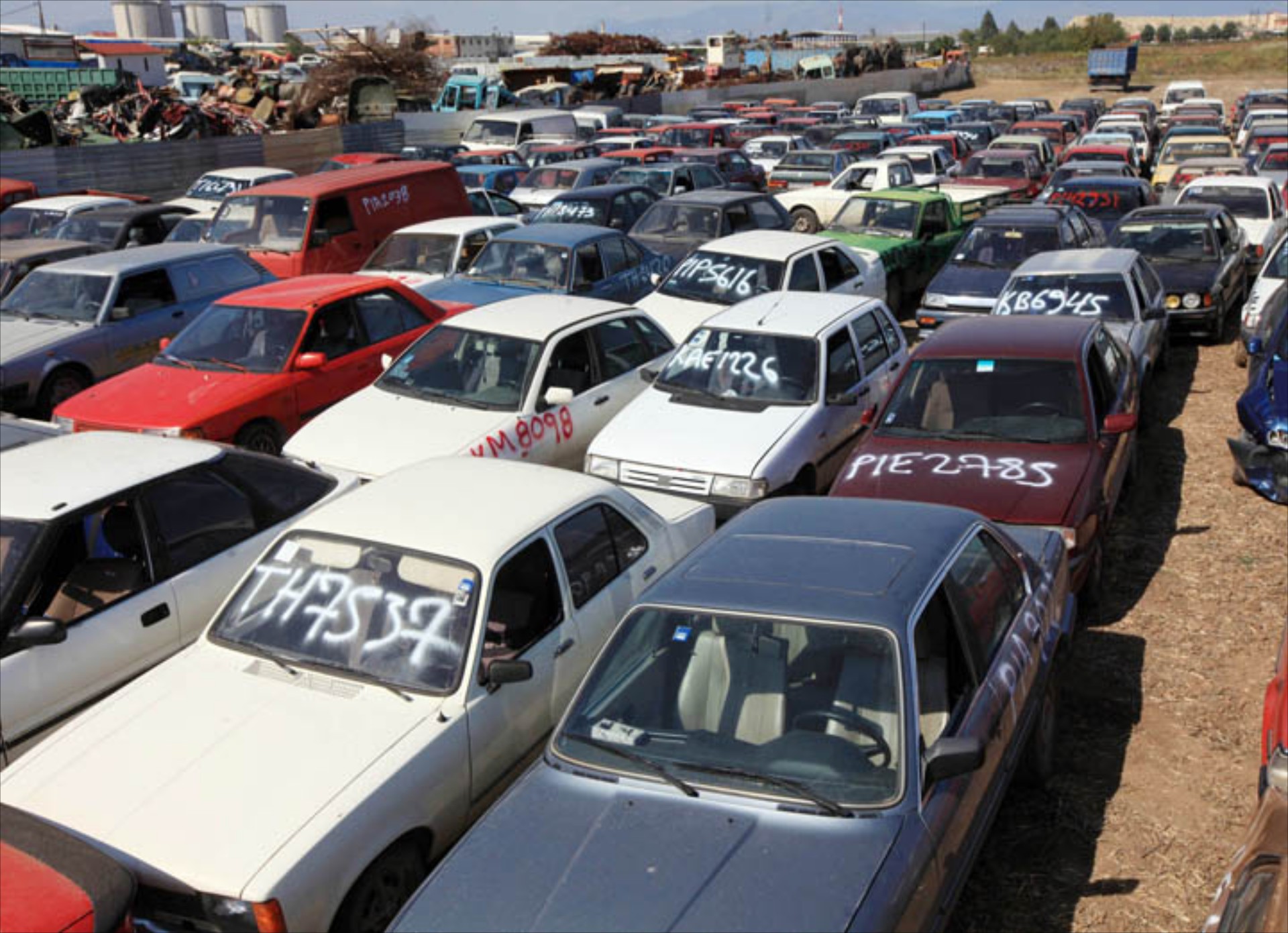 Μέχρι τον Ιούνιο η απόσυρση αυτοκινήτων