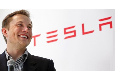 Tesla: Γιατί όχι και ηλεκτρικό αεροπλάνο;