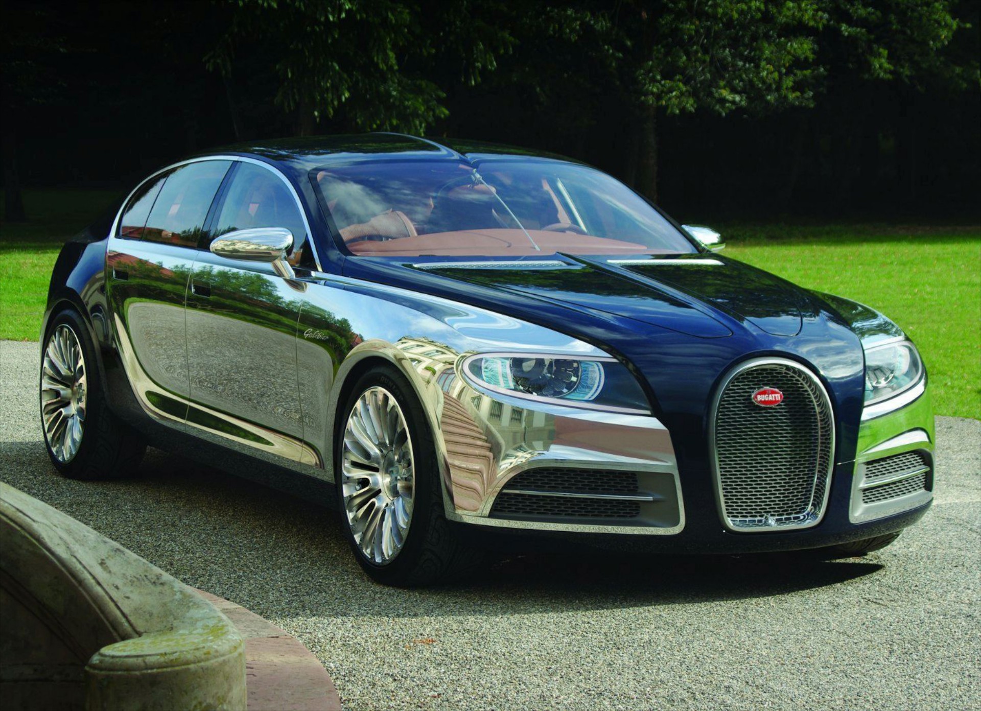 H επόμενη Bugatti θα είναι 4πορτη (;)