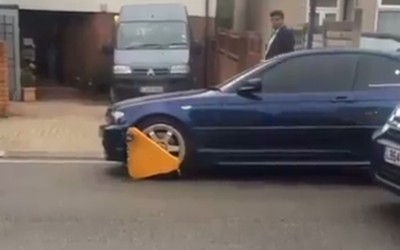 Πώς αποφεύγει μια BMW τη ρυμούλκηση; (video)