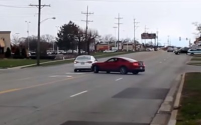 Δείτε πως δεν πρέπει να οδηγείς μια Mustang (video)