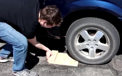 Ένας πανεύκολος τρόπος για να driftάρεις (video)