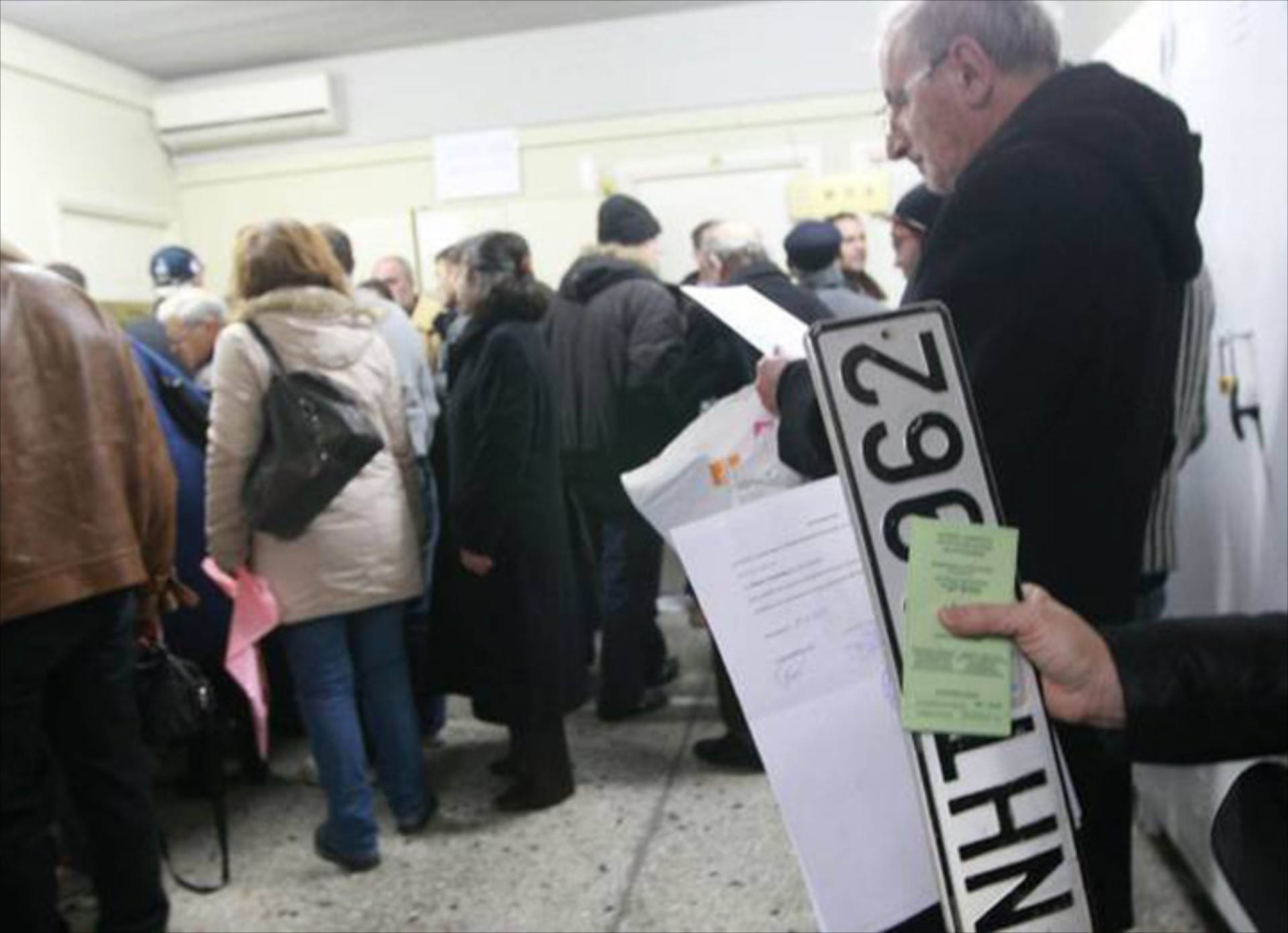 Έρχονται τα «τέλη με το μήνα»