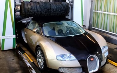 Bugatti Veyron σε πλυντήριο βενζινάδικου; (video)