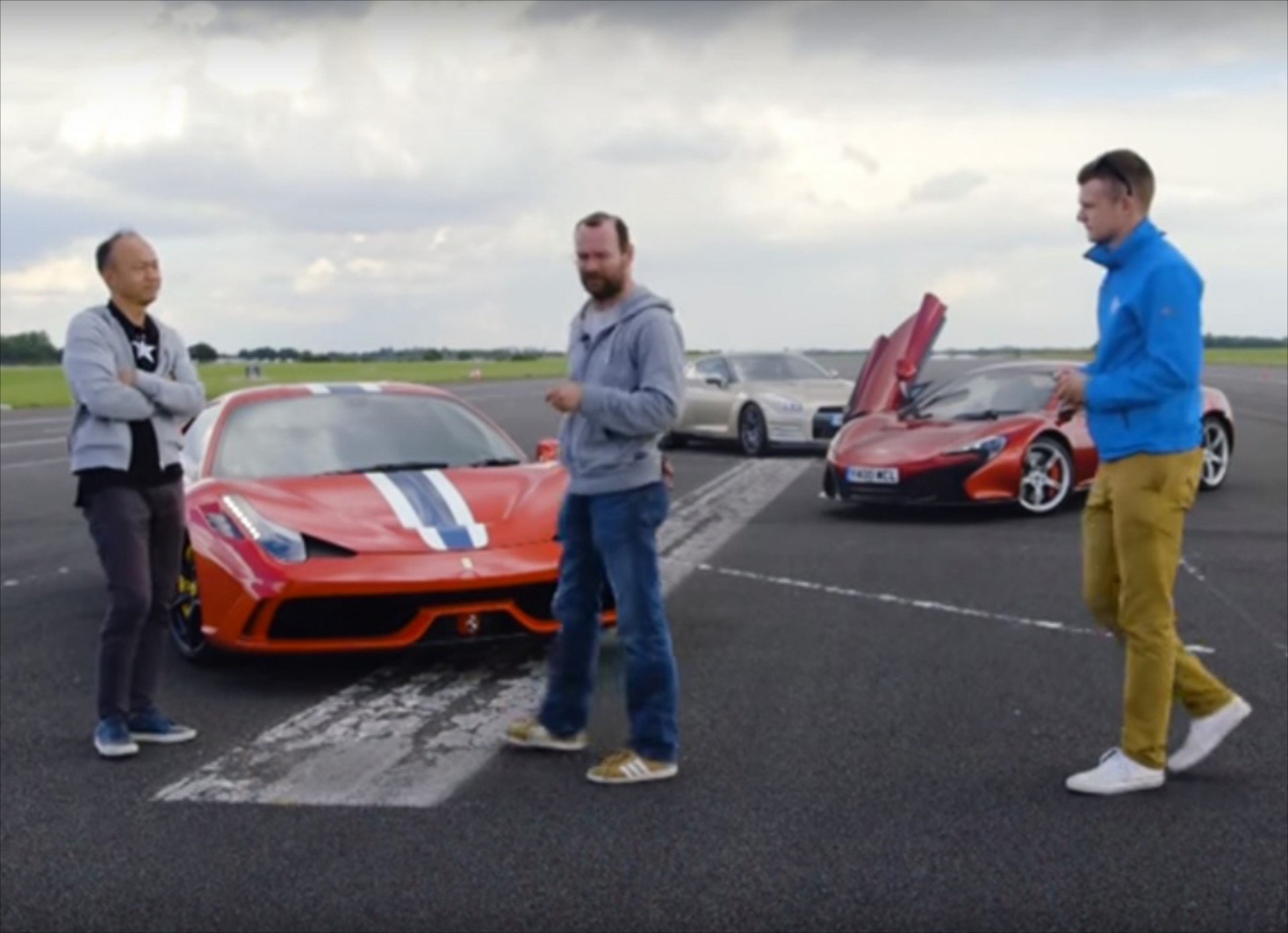Κόντρα Nissan GT-R vs Ferrari 458 S vs McLaren 650S (video)