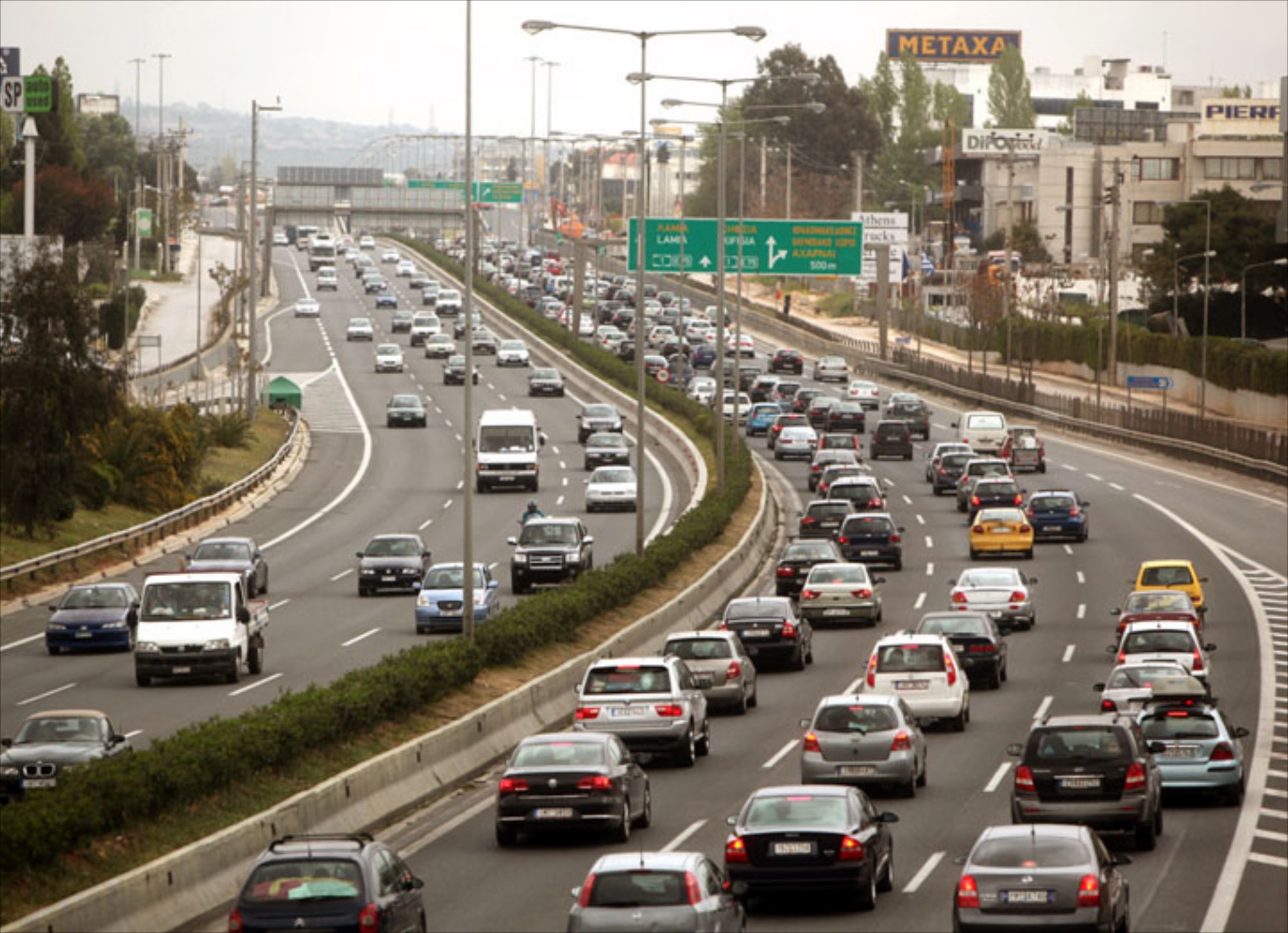 «Πέρασε» η νέα ρύθμιση για τα αναλογικά τέλη