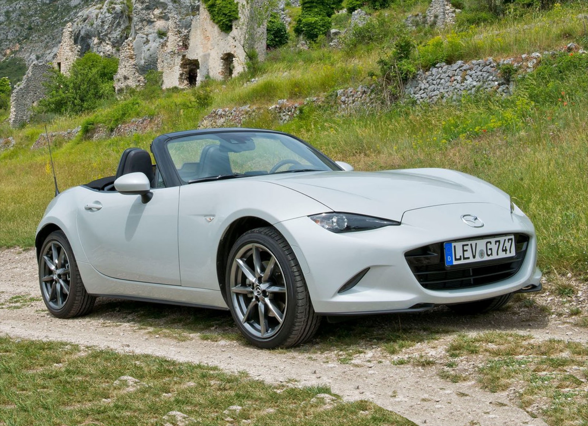 Mazda MX-5: Ισχυρότερο; Όχι! Ελαφρύτερο; ΝΑΙ…