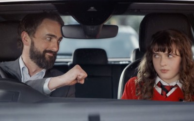 Θα θέλεις να σε πάνε στο σχολείο με το νέο Tiguan (video)