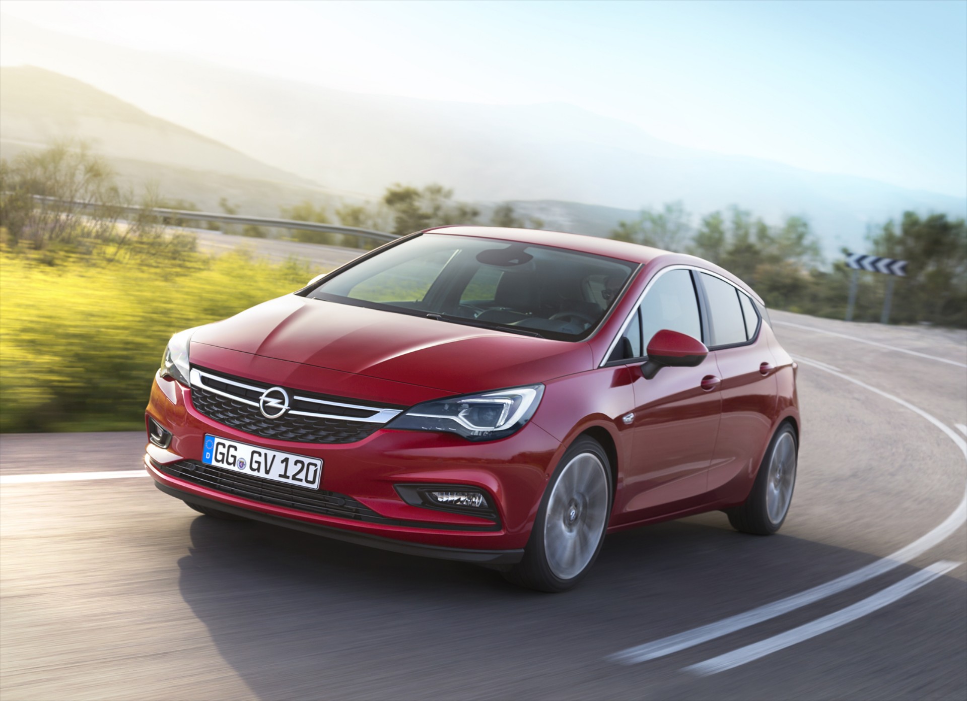 Η Opel «πετάει» στη Γερμανία