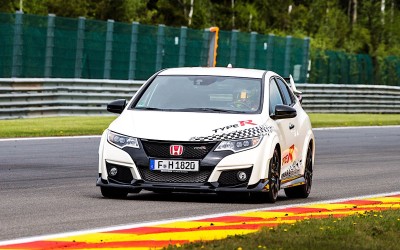 Ταχύτερο σε 5 πίστες το Honda Civic Type R (video)