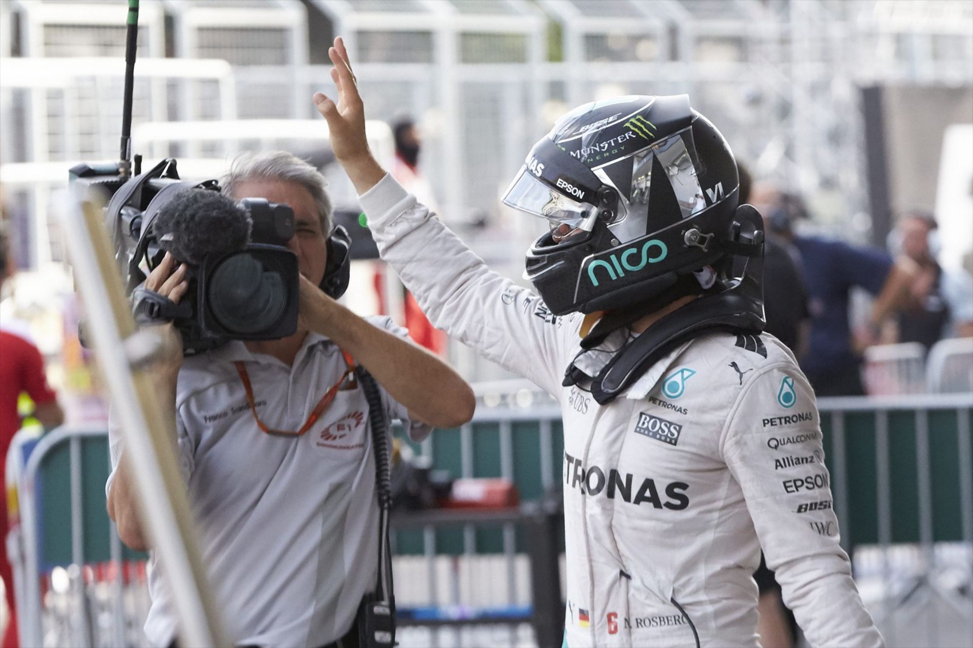 F1: Πολύ άνετη νίκη για τον Rosberg