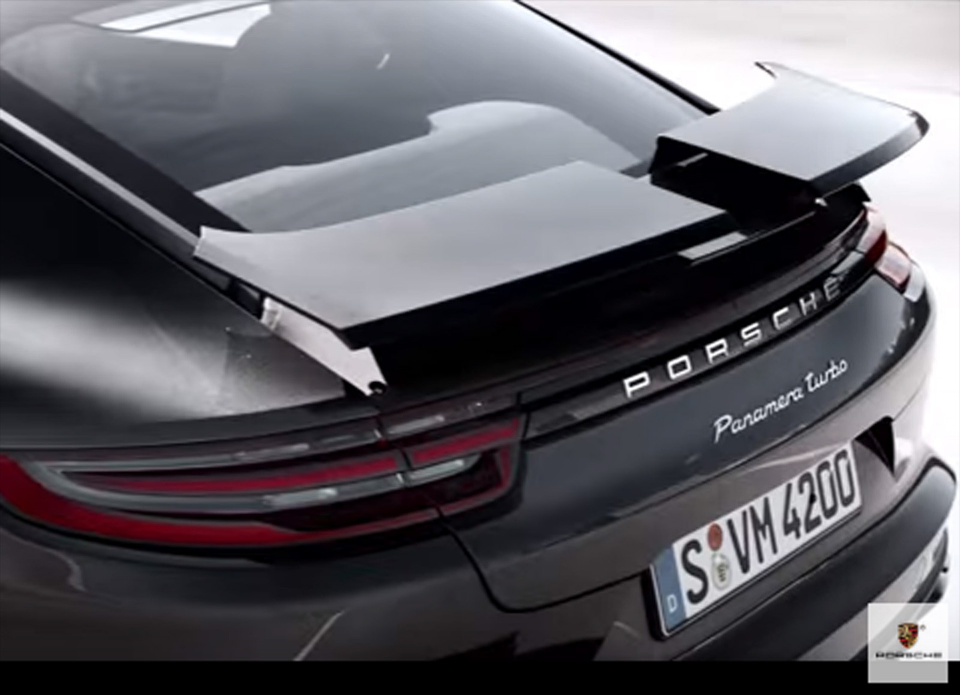 Η εντυπωσιακή αεροτομή της νέας Panamera (video)