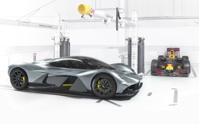 AM-RB 001 για το δρόμο και την πίστα