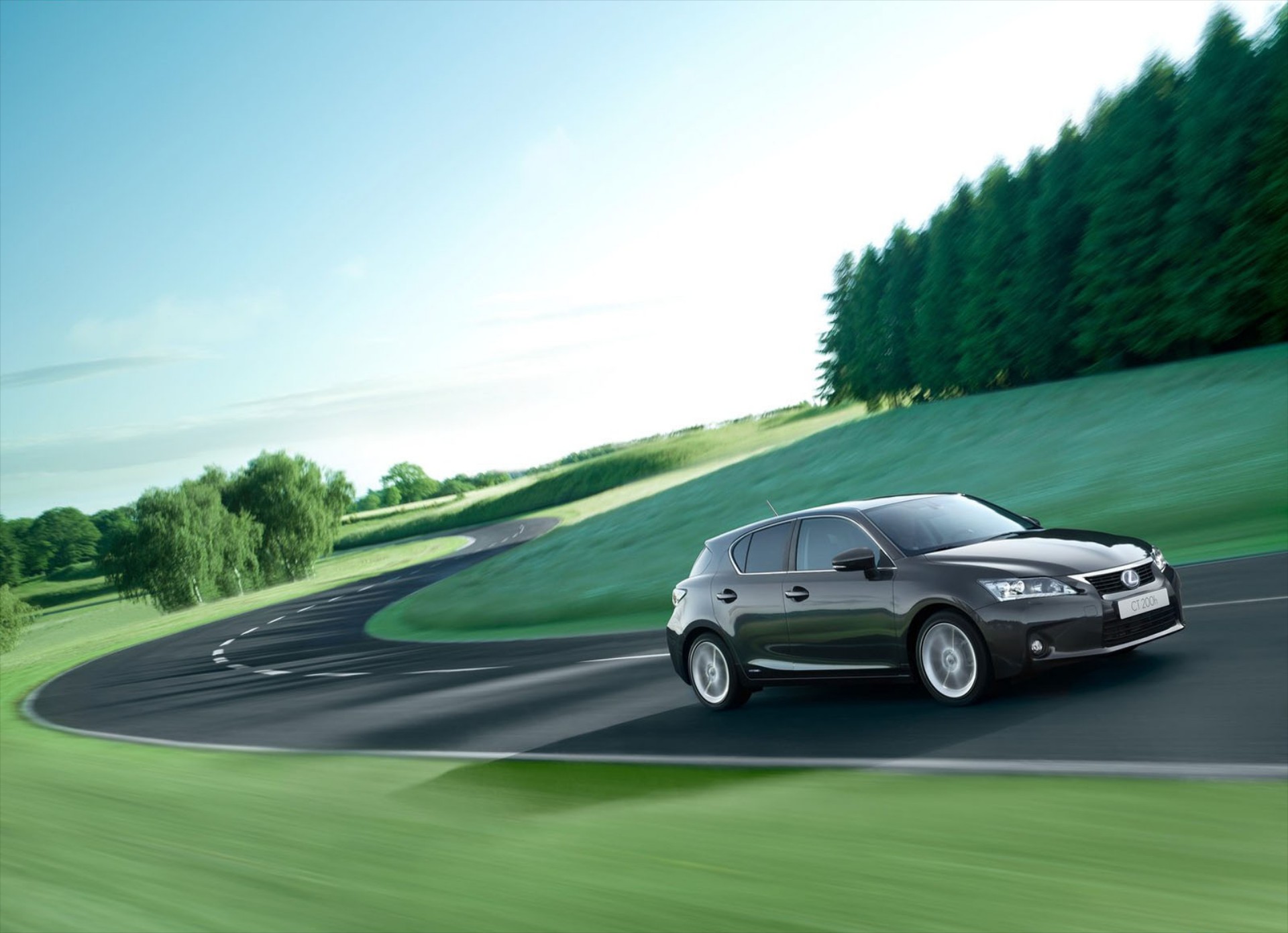 Ανάκληση Toyota Auris, Corolla, Prius και Lexus CT200