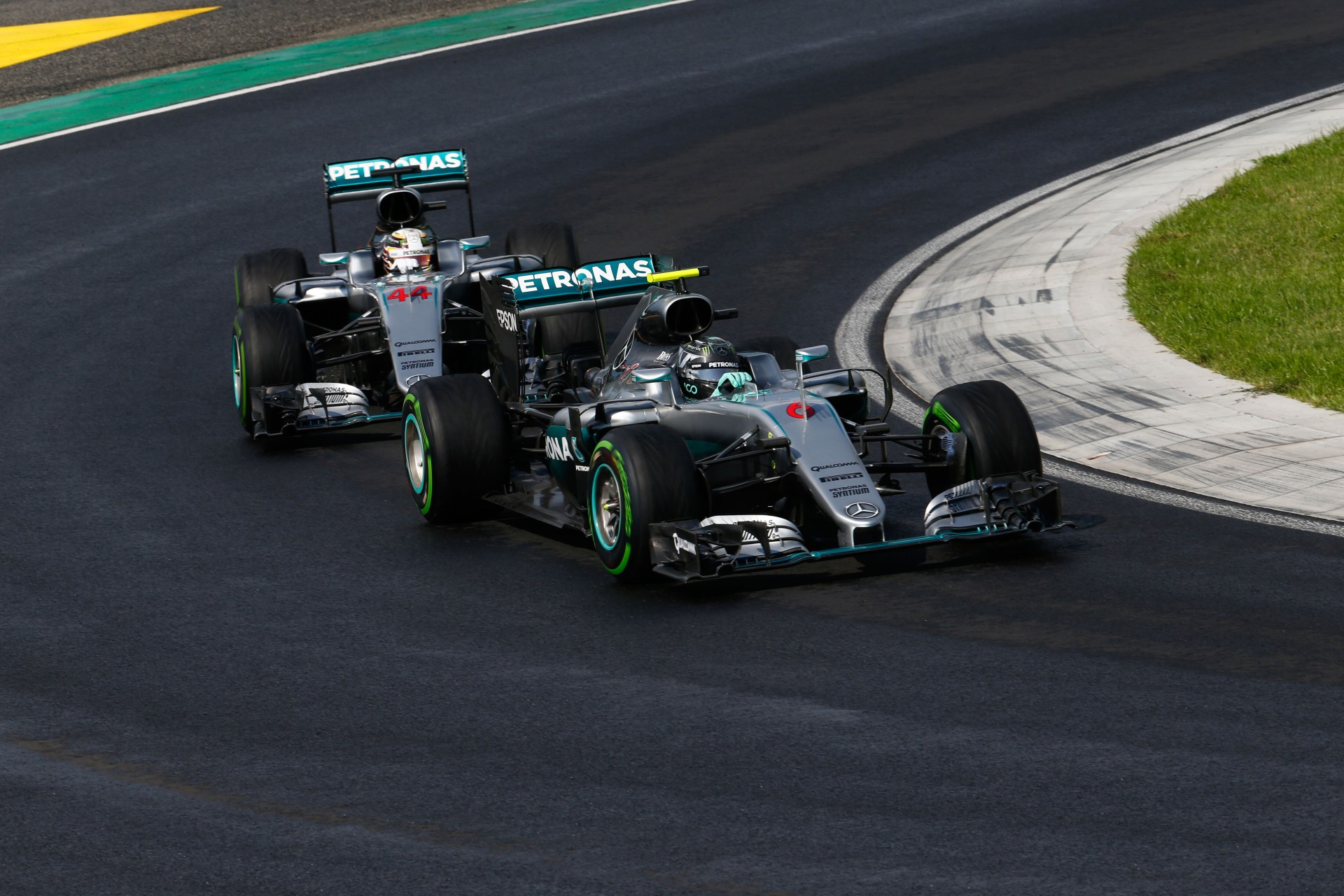 F1: Ανατρεπτικά προκριματικά με τον Rosberg στην Pole Position