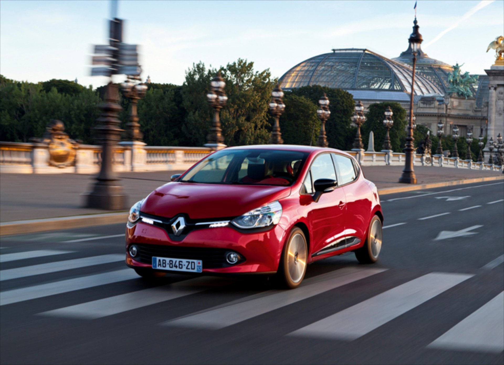 Renault Clio & Clio Sport Tourer με όφελος 3.060 €