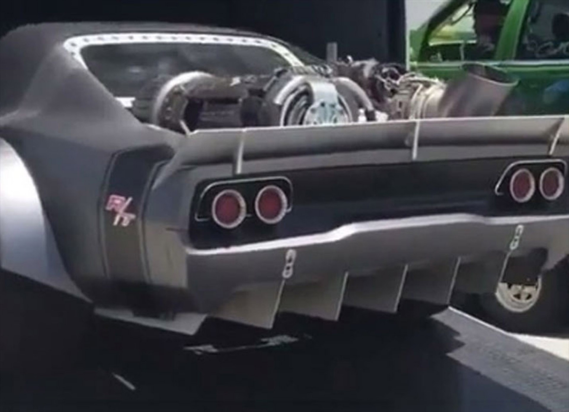 Dodge Charger με μοτέρ από… ελικόπτερο