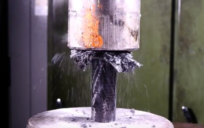 Πόσο αντέχει τελικά το ανθρακόνημα; (video)