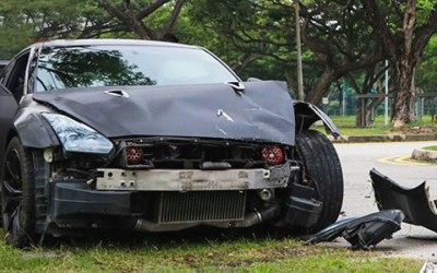 18χρονος τρακάρει Nissan GT-R (video)