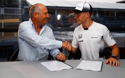 F1: Δεν τρέχει το 2017 ο Button. Στη θέση του ο Vandoorne