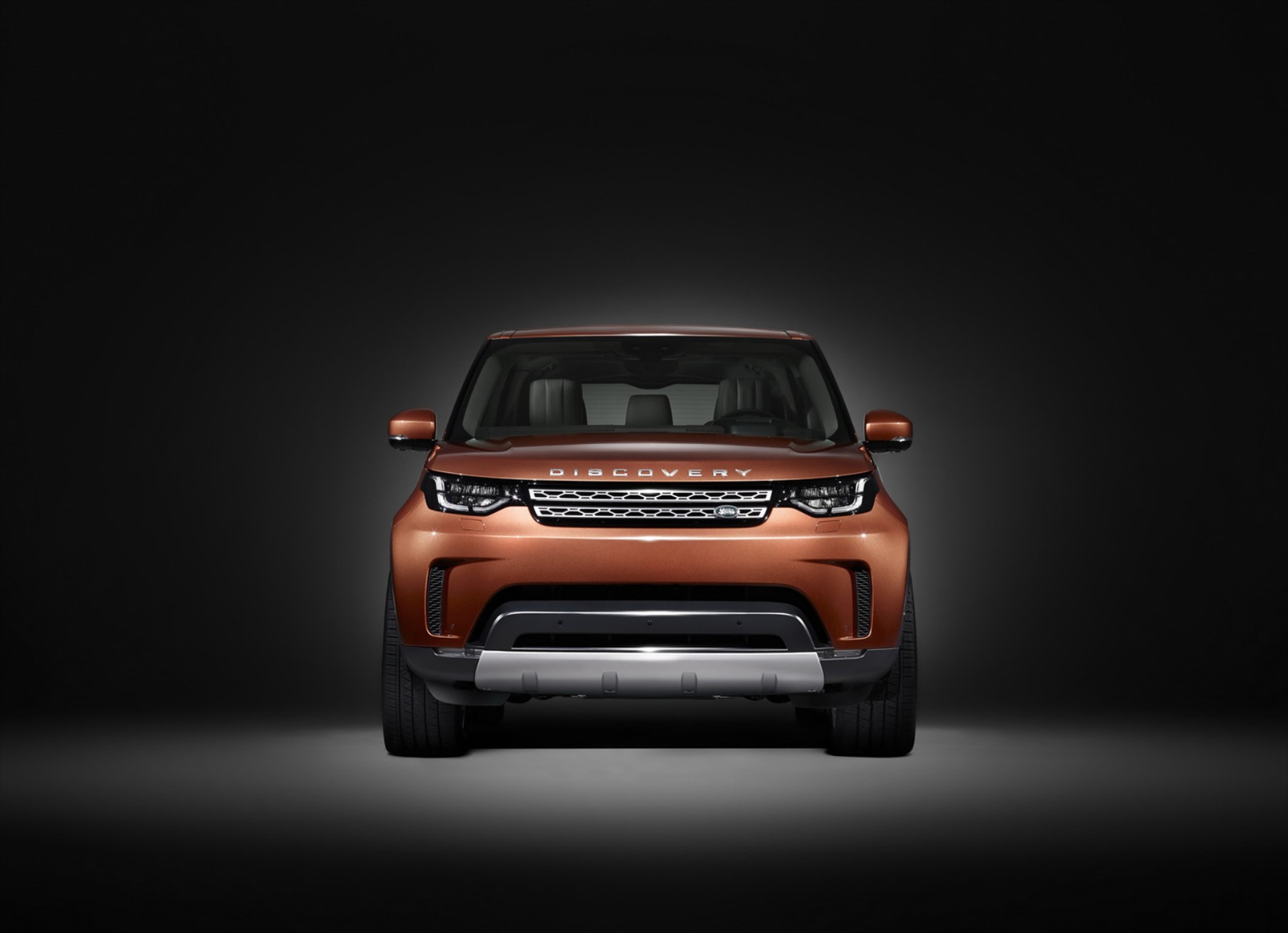 Στο Παρίσι το νέο Land Rover Discovery