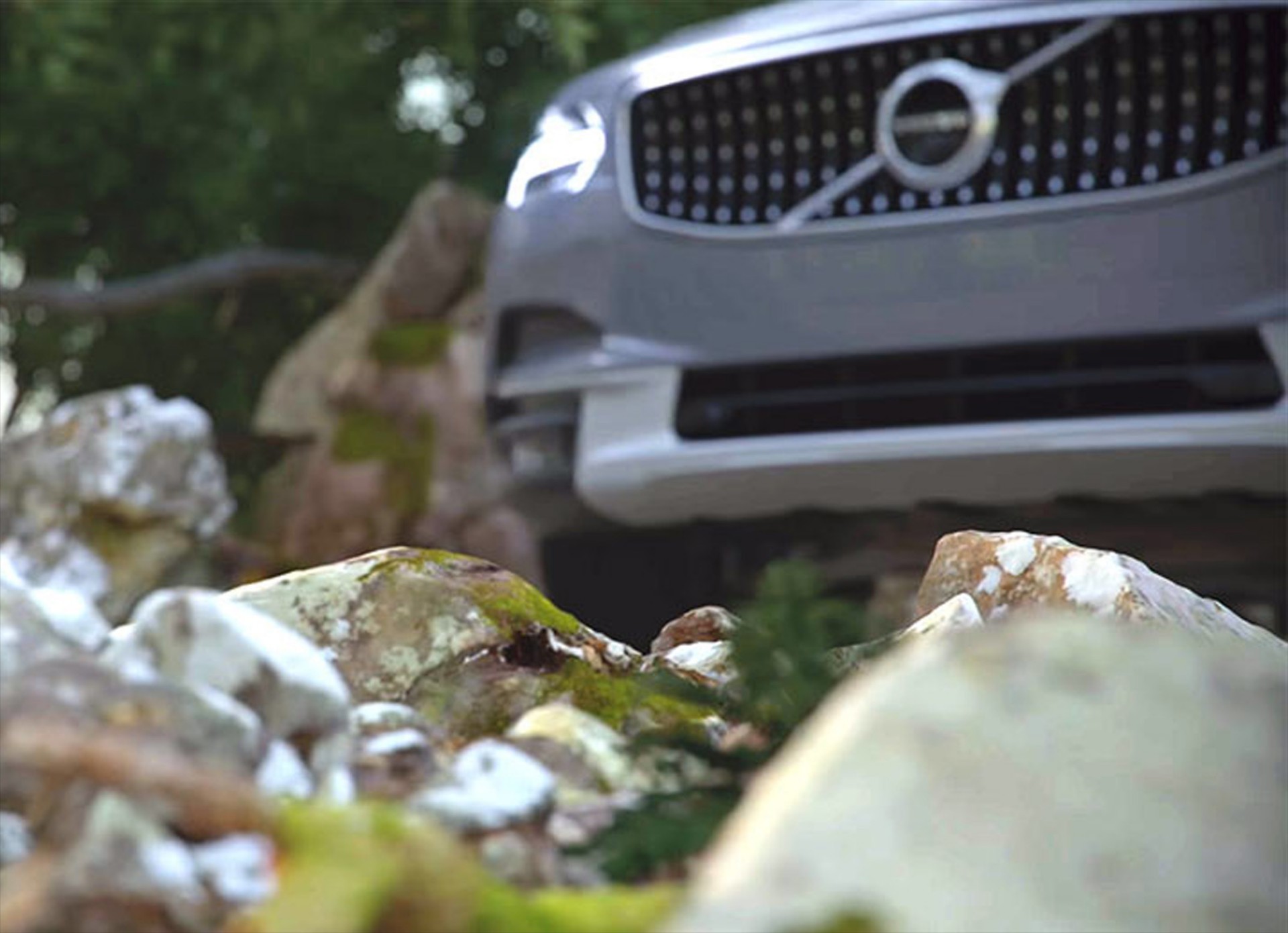 Έρχεται το Volvo V90 Cross Country (video)