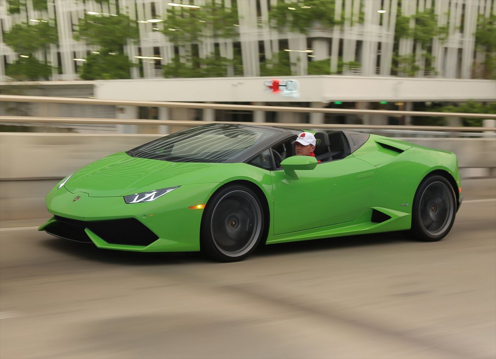 Ηλεκτρική Lamborghini με τη βοήθεια της Porsche