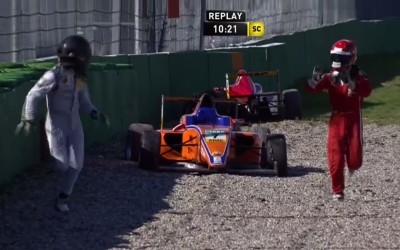 Και ο «αγώνας» συνεχίζεται… με τα πόδια! (video)