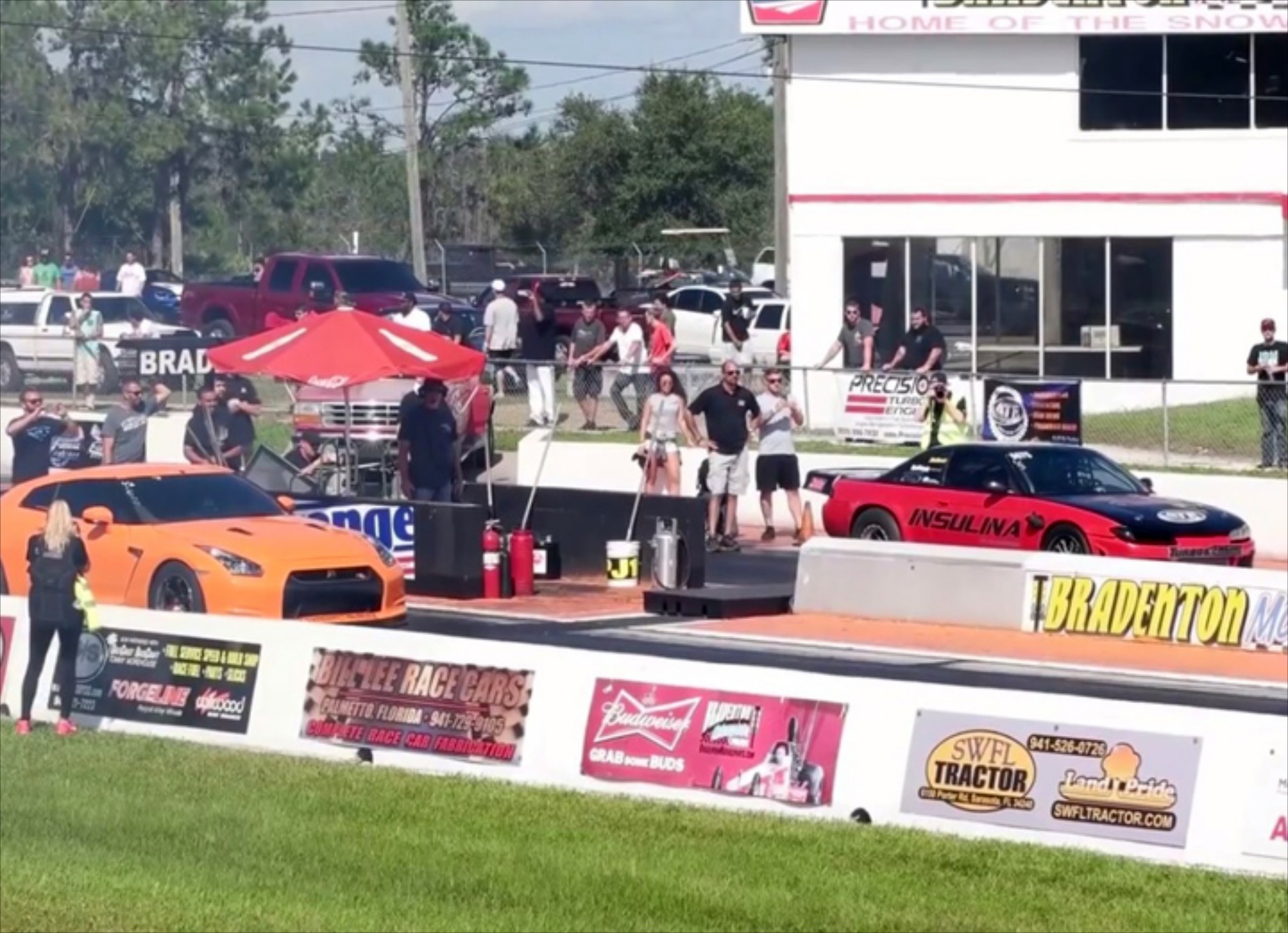 Κόντρα Nissan GT-R vs Nissan 240 SX & Honda Integra (vid)