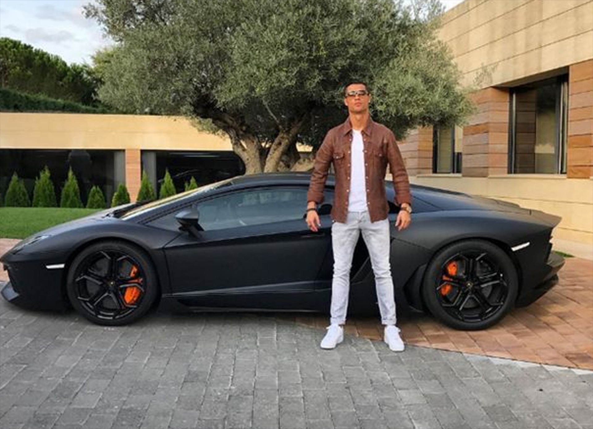 Πανικός: Photoshop με φωτογραφία του Ronaldo