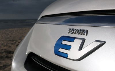 Full επίθεση με ηλεκτρικά ετοιμάζει η Toyota