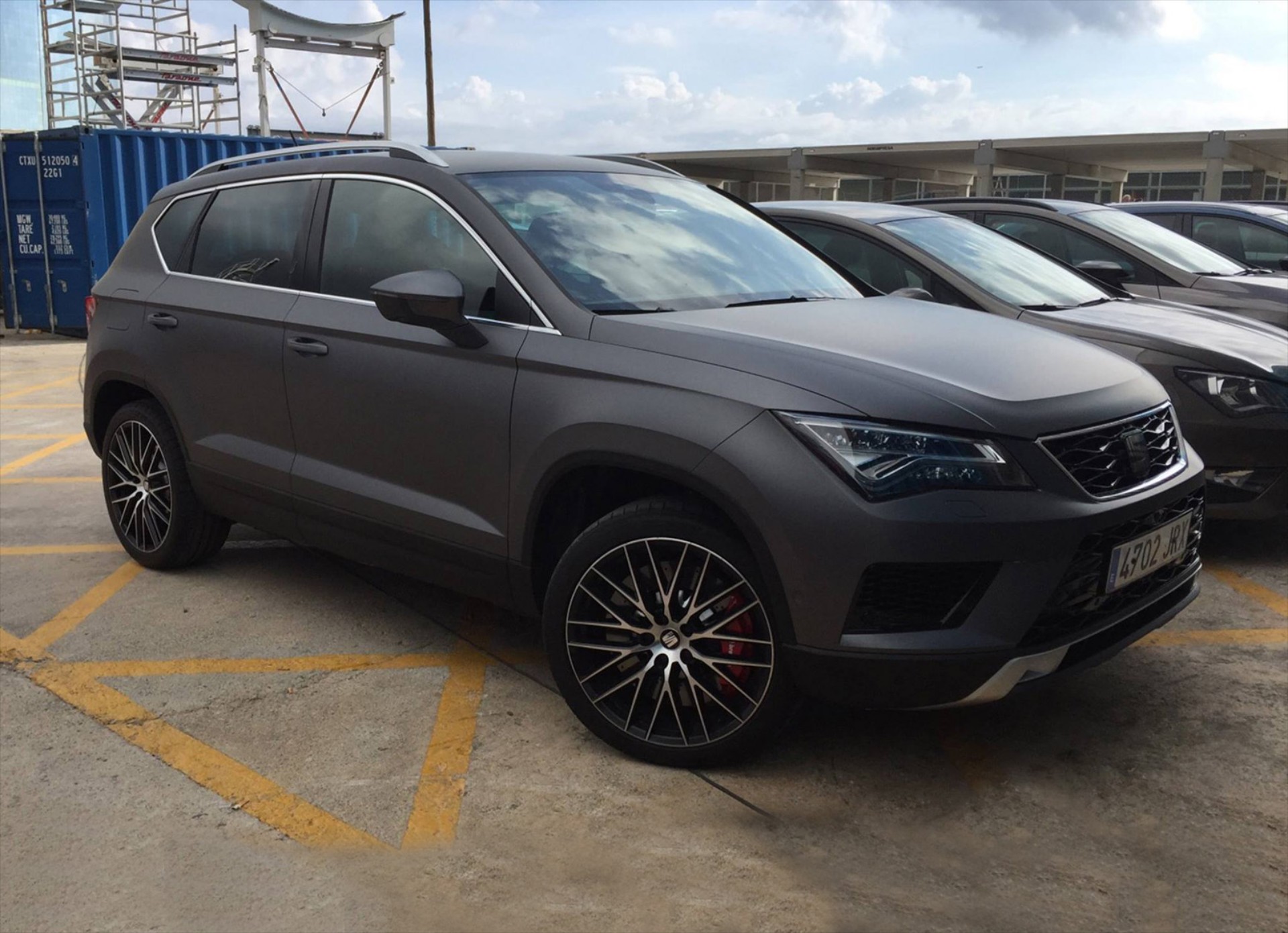 Τέσσερις εξατμίσεις και 300 ίπποι για το Seat Ateca